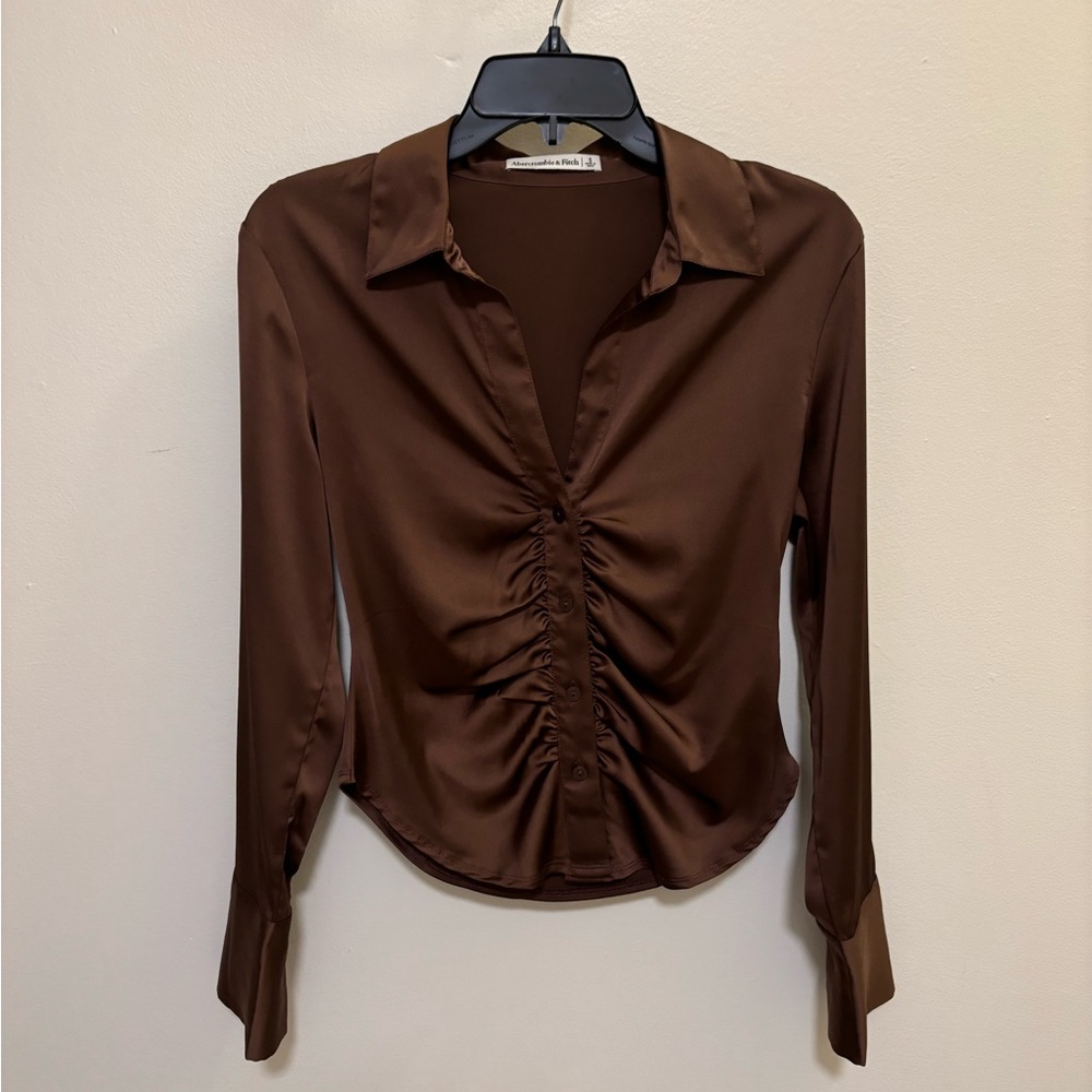 Brown satin sheen ruched Abercrombie shirt Size S